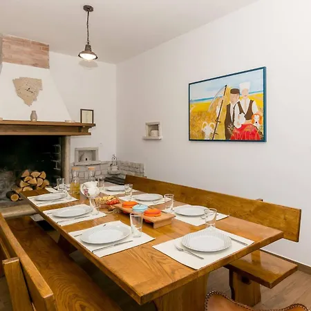 Relaxing Pool Mattuzzi In * Loborika