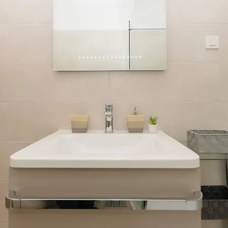 Relaxing Pool Mattuzzi In Villa