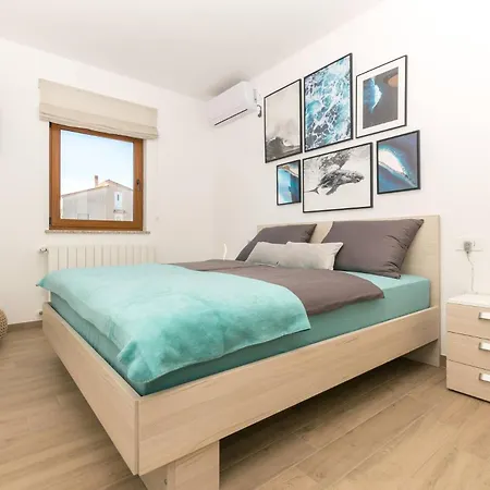 Relaxing Pool Mattuzzi In * Loborika