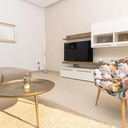 Relaxing Pool Mattuzzi In ヴィラ *