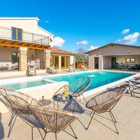 Relaxing Pool Mattuzzi In *