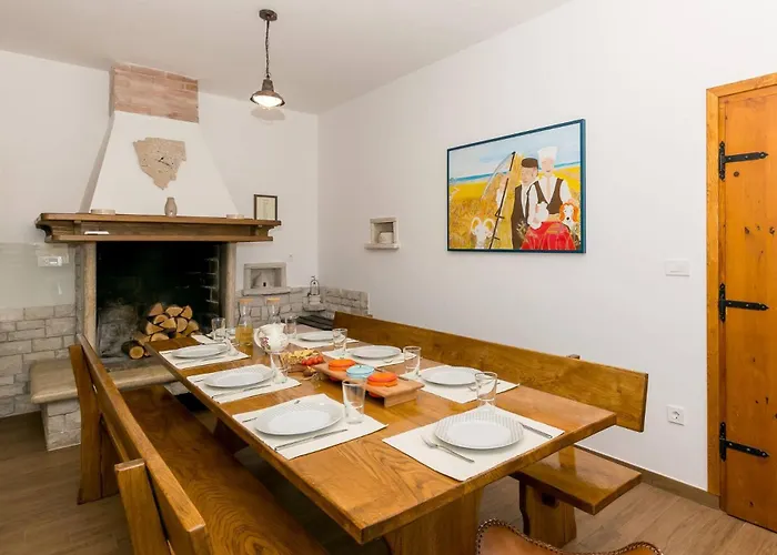 Relaxing Pool Mattuzzi In * Loborika