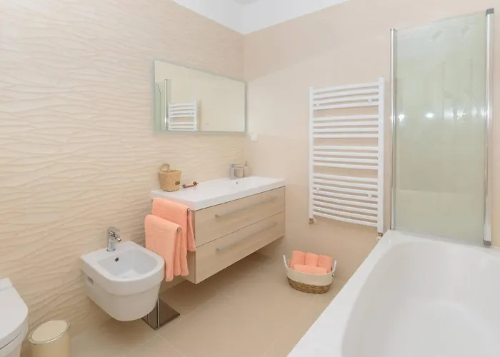 빌라 Relaxing Pool Mattuzzi In Loborika