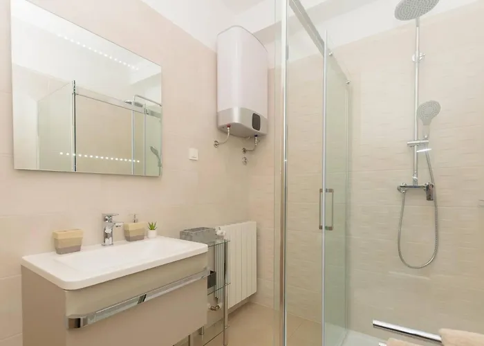 빌라 Relaxing Pool Mattuzzi In *