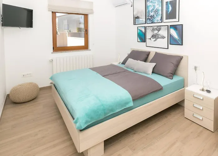 Relaxing Pool Mattuzzi In Loborika